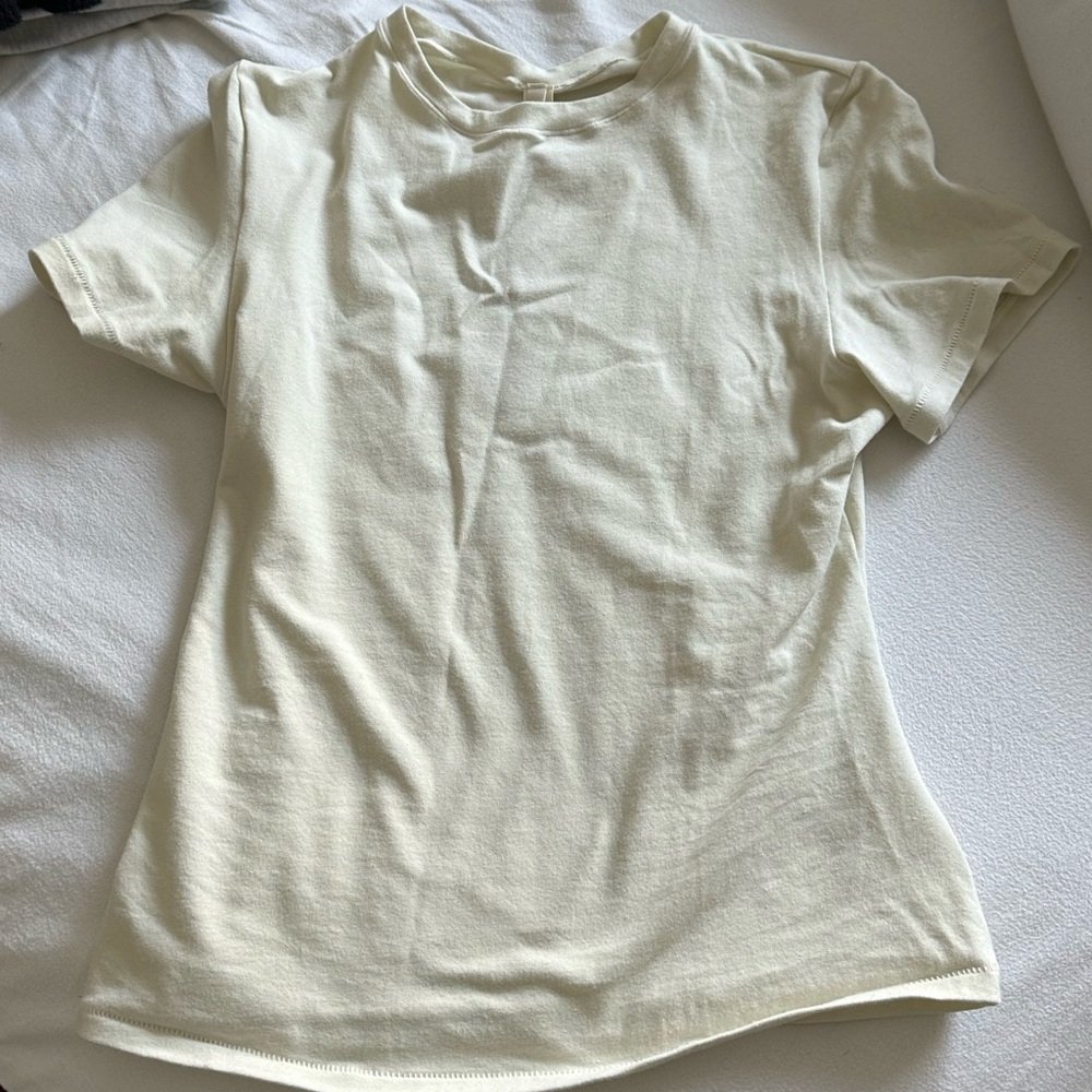 Skims fits everyone t shirt